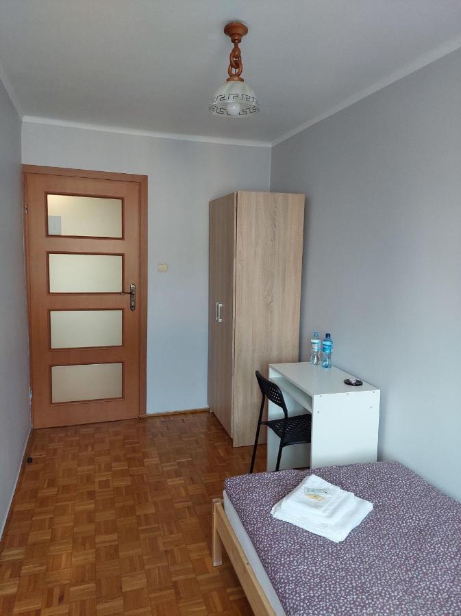 Mieszkanie Na Mickiewicza 7 Olkusz Bagian luar foto